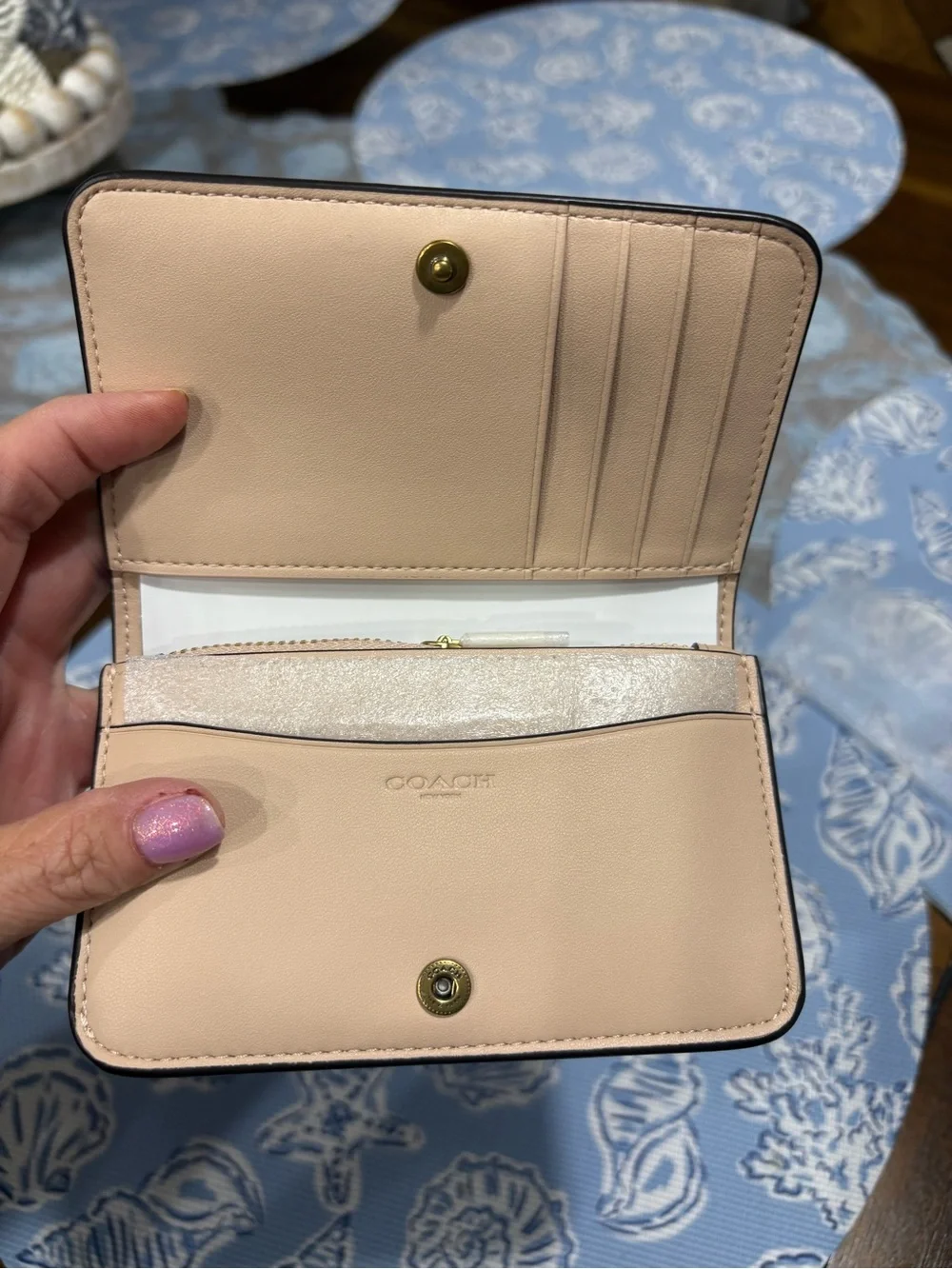 Coach essential slim card case color cream